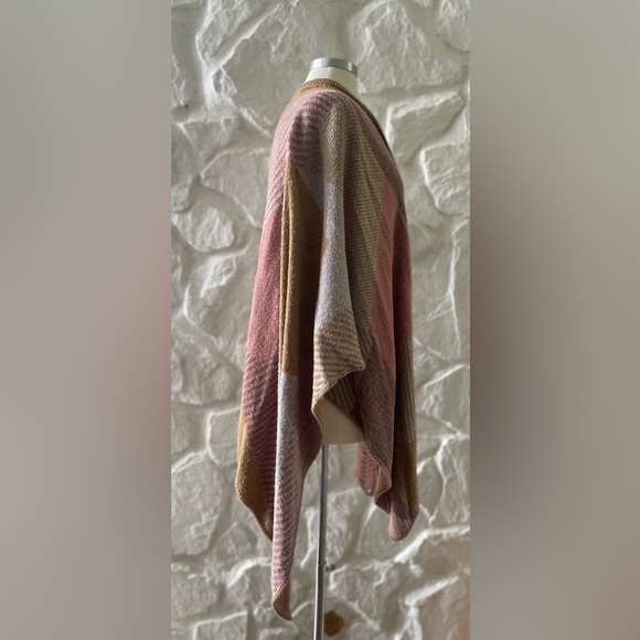 ❄️ World Market Brown Quilted Pattern Poncho Shrug OS - Picture 4 of 8